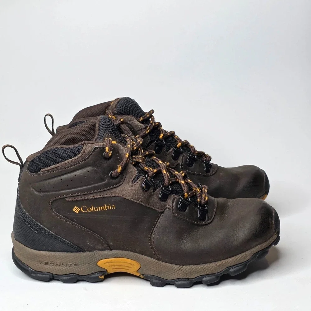 COLUMBIA‎ Newton Ridge Youth Boots Size 6 Y Brown Leather Lace Shoes BY2852-231
